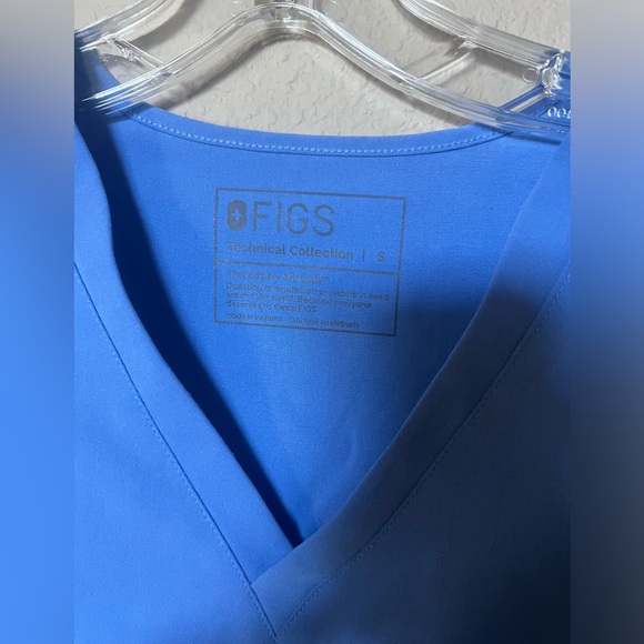 Figs Ceil Blue Scrub Set - Picture 2 of 4